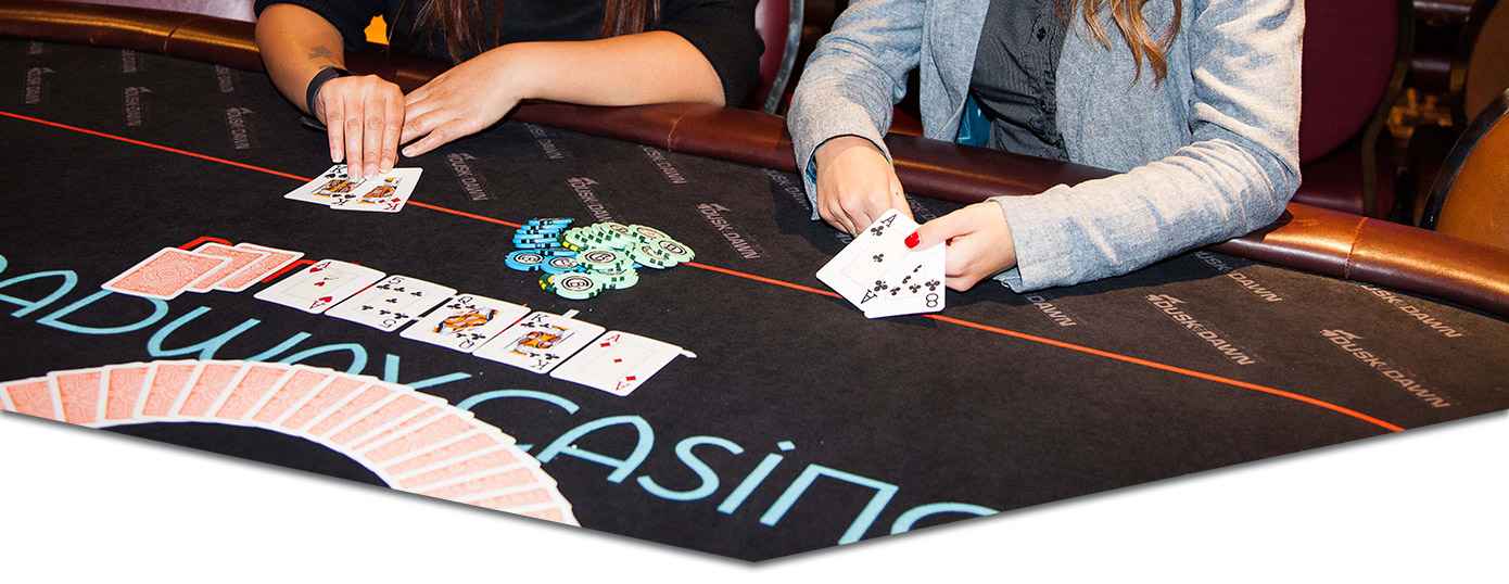 Cara susunan kartu dengan kombinasi dalam permainan poker